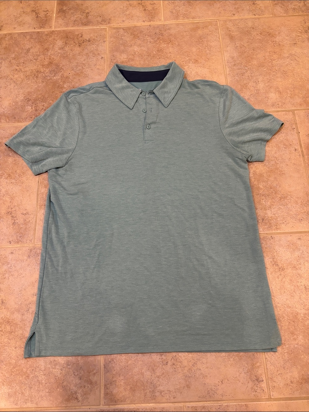 Target All in Motion Sage Green Short Sleeve Polo Mens Medium good condition